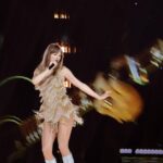 Taylor Swift Instagram - I miss you like it was the very first night. Good thing we’re about to go onstage and do the whole thing again tonight. See you 🔜 Glendale, Erazona☺️ 📷: @johnshearer, @kevinmazur, @kevincwinter, @gettyimages