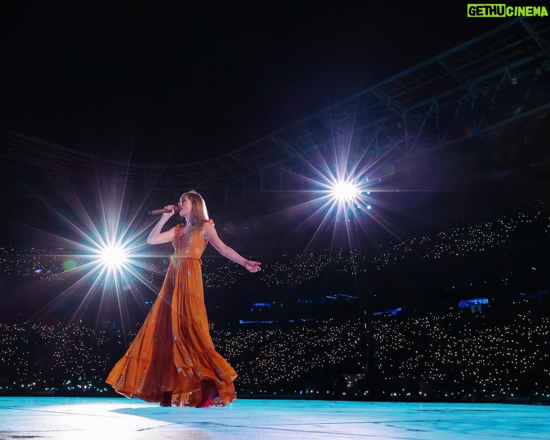 Taylor Swift Instagram - Bringing a tour to Brazil has been something I’ve dreamt of for years, and those fans blew my expectations away. We’ve officially wrapped up the 2023 Eras Tour and we got to end the year with 6 shows in Rio and São Paulo, with the most magical crowds. I’m so grateful to my touring family, my band, crew and dancers for everything they put into this show all year. To the people who came to see it, you are what made those stadiums feel so alive and electric and unforgettable for me. Really just feeling so proud and moved by what I got to be a part of. See you in 2024 🎤 🎸 🎹 ✨ 📷: @budamendes / @gettyimages