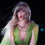 Taylor Swift Instagram - Andddd we’re back at it! Starting off the South American leg of The Eras Tour in Argentina = best decision possible. I can’t even express my gratitude to the Buenos Aires crowds. I’d never been to Argentina before and they gave us the most electric, magical memories. Thanks to the amazing fans whose show was postponed Friday for coming back Sunday and blowing us away with your passion and excitement. See you next weekend, Rio!! 💋🩵🔜 📷: @marceloendelli / @gettyimages