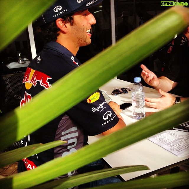 Ted Kravitz Instagram - Daniel Ricciardo, Bahrain 2015 Bahrain International Circuit - Dragstrip