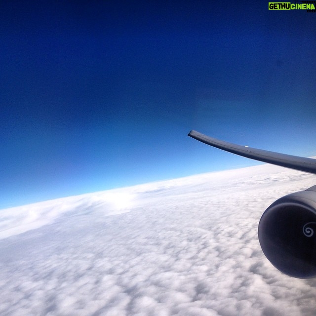 Ted Kravitz Instagram - Another plane shot: UA 767-400, over Providence Newark Liberty International Airport
