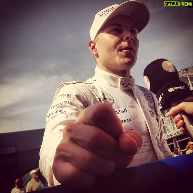 Ted Kravitz - 244 Likes - Front row hands. Valtteri Bottas, Germany 2014