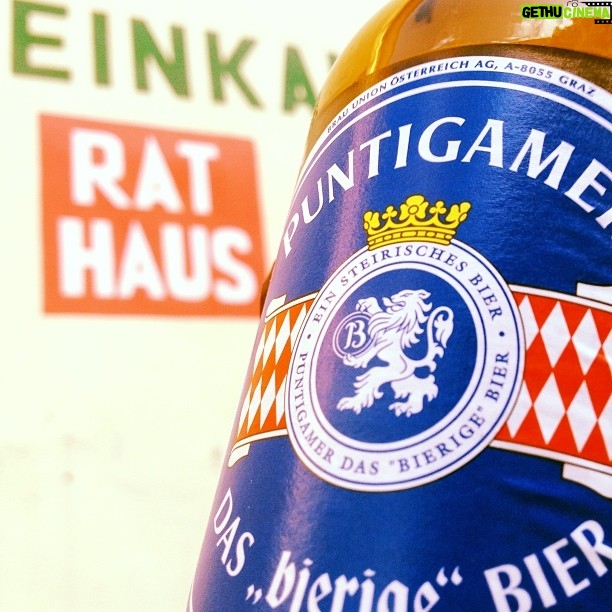 Ted Kravitz - 81 Likes - Evening at the Rathaus Cafe, Graz, Austria