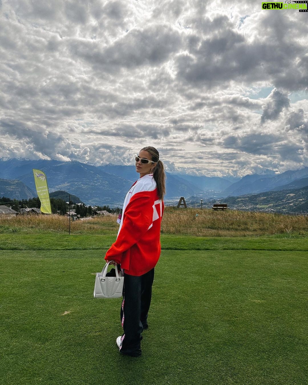 Tessa Brooks Instagram - Switzerland 👉 Monaco @alo