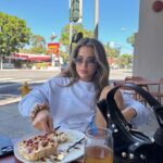 Tessa Brooks Instagram - fun lil park day 🕺 @alo