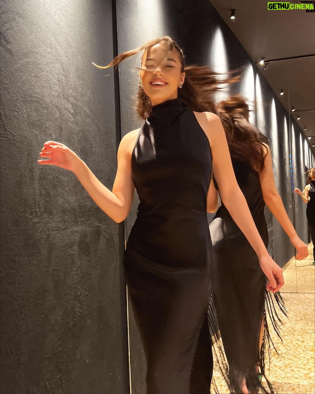 Tessa Brooks Instagram - today at @gianvitorossi 💚 Milan, Italy
