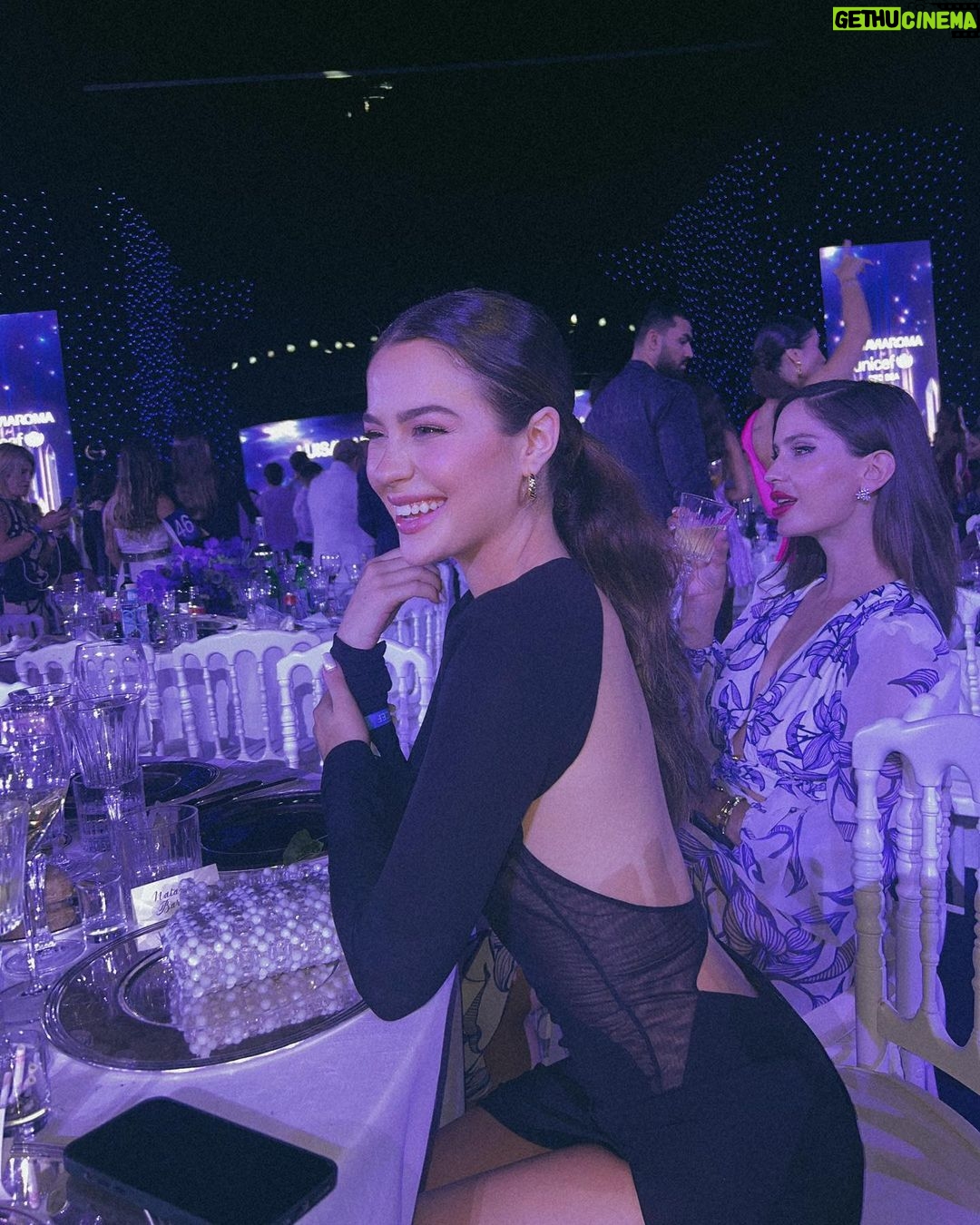 Tessa Brooks Instagram - forgot to post these from @unicef 🫶 Capri, Italy