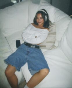 Tessa Brooks Instagram - me @ home