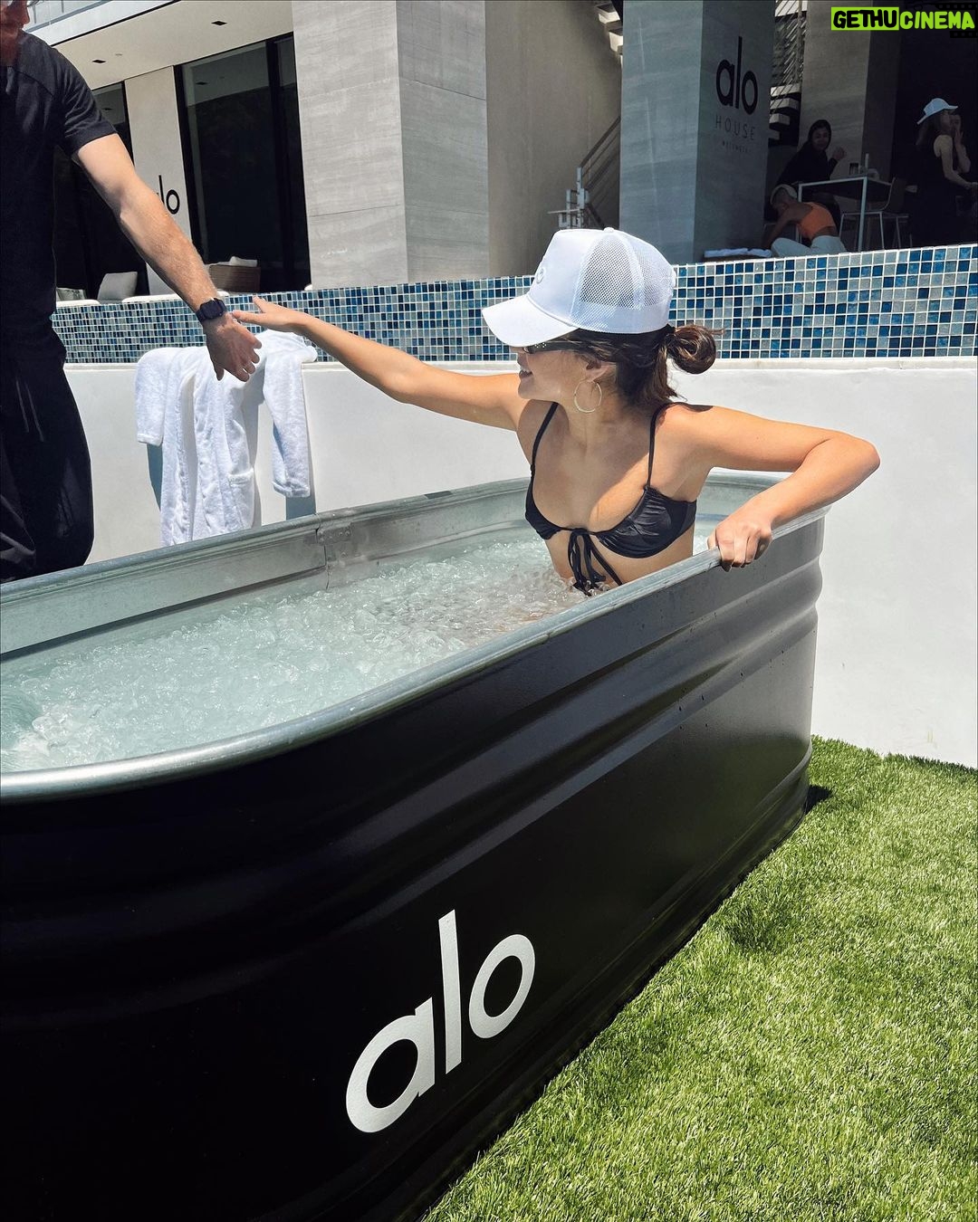 Tessa Brooks Instagram - lil @alo appreciation post 🤌 #alopartner