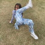 Tessa Brooks Instagram - Boy oh boy did I get my steps in this weekend 🏃‍♀️ 1st Coachella was a success with @guessoriginals @drinkhappyhour 🤝 now it’s time to fix my sleep schedule lmao Palm Springs Californina