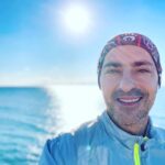 Thanasis Alevras Instagram - Με τα καλά της και τα κακά της η χρονιά τελειώνει, αλλά επειδή κανένα τέλος δεν έρχεται με άδεια χέρια ας μετρήσουμε τα δώρα της κι ας πούμε κι ένα ευχαριστώ για ό, τι αντέξαμε κι ό, τι καταφέραμε!!! Και να ξέρεις, το ευχαριστώ πολλαπλασιαζει!!!!!!!! Καλή Κυριακή σε όλους✌️