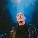 Thanasis Alevras Instagram - Την Δευτέρα ξανά βγήκαμε στο @voxlivestage και τραγουδήσαμε , θυμηθήκαμε, γελάσαμε , γιορτάσαμε! Πέρυσι δεν το χορτάσαμε κι είπαμε πως αυτό το πάρτι πρέπει να συνεχίσει. Ευχαριστώ @milonas_photography για τις στιγμές αυτές.📸 Ευχαριστώ και όλους εσάς που ήσασταν εκεί μαζί μας και φέτος στην γιορτή μας. Ήταν φανταστικά. 2ος χρόνος 40 και ξανά βγαίνω ✨ @idrakayne @jerome_kaluta #40καιβγαίνω