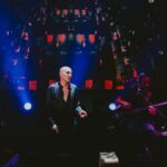 Thanasis Alevras Instagram - Την Δευτέρα ξανά βγήκαμε στο @voxlivestage και τραγουδήσαμε , θυμηθήκαμε, γελάσαμε , γιορτάσαμε! Πέρυσι δεν το χορτάσαμε κι είπαμε πως αυτό το πάρτι πρέπει να συνεχίσει. Ευχαριστώ @milonas_photography για τις στιγμές αυτές.📸 Ευχαριστώ και όλους εσάς που ήσασταν εκεί μαζί μας και φέτος στην γιορτή μας. Ήταν φανταστικά. 2ος χρόνος 40 και ξανά βγαίνω ✨ @idrakayne @jerome_kaluta #40καιβγαίνω