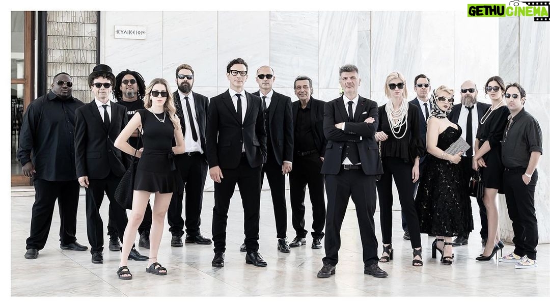 Thanasis Alevras Instagram - ✨ΤΑ ΝΟΥΜΕΡΑ✨ @jerome_kaluta @homatianos @yoelsotobass @alkistis_giraud @spirosgrammenos_ @mihalisarantis @foivosdelivorias @vassokavalieratou @ysarakatsanis @annietheochari #thanasisdovris @alexandra_tavoulari @xarisxiwtis Guest ΑΝΤΥΠΑΣ Ερχονται….. Στην @ertofficial_
