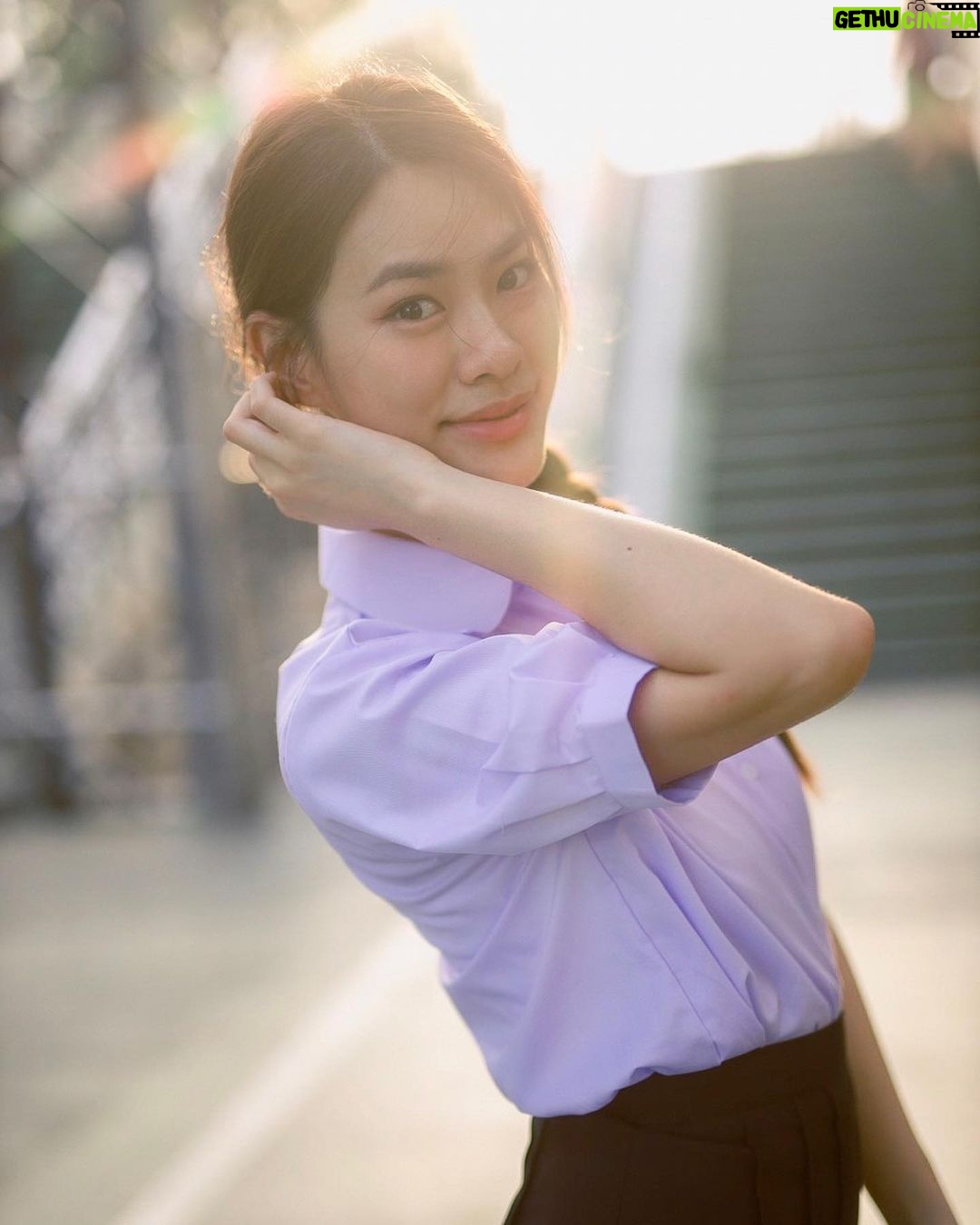 Thasorn Klinnium Instagram - มีนาขอตัวไปเรียน👧🏻✍🏻