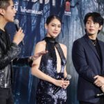 Thasorn Klinnium Instagram - เอมี่ ทสร รับบท "มีนา" #หุ่นพยนต์ 🎬 ขอบคุณไฟว์สตาร์ @fivestarmovies คุณโจ๊ก พี่ไมค์ @mikephon_ และทีมงานทุกคนที่ให้โอกาสมี่ได้มารับบทเป็น "มีนา" สาวคลั่งโดนของใน "หุ่นพยนต์" ขอบคุณที่ไว้ใจให้มี่เล่นบทที่มันส์และบ้าพลังสุดๆขนาดนี้ สนุกมากค่ะ!! สะใจมาก😂 ขอบคุณสำหรับโอกาสทั้งหมดที่ไฟว์สตาร์มอบให้เลยค่ะ ดีใจมากๆที่ได้กลับมาร่วมงานอีกครั้งหลังจาก School Tales The Series ขอบคุณทีมงานเบื้องหลังและนักแสดงทุกคนที่ทำงานหนักเพื่อเรื่องนี้ นับถือใจมากๆๆๆ ทุกคนเก่งมาก👏🏽 และขาดไม่ได้เลย ขอบคุณคุณมัม @blackswan.hm ที่ไปออกกองด้วยกันทุกคิว ใจสู้สุดๆ เข้าป่า ขึ้นเขา ลงเรือ ไปด้วยหมด you're my everything🫶🏻 🖤 ยังไงก็ฝากทุกคนติดตามด้วยนะคะ #หุ่นพยนต์ จะต้องได้กลับมาฉายในเร็วๆนี้ค่า🦾 Major Cineplex Ratchayothin | เมเจอร์ ซีนีเพล็กซ์ รัชโยธิน