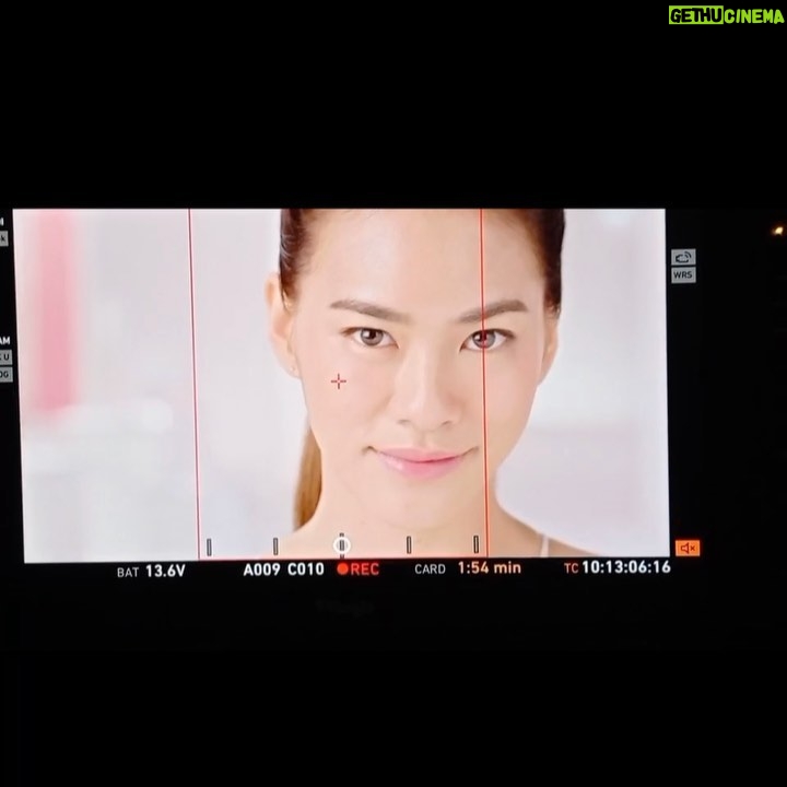 Thasorn Klinnium Instagram - Behind the scenes 🥚🥚🥚 #งานบิวตี้ไว้ใจมี่ค่ะ 🤪