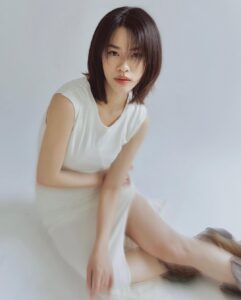 Thasorn Klinnium Instagram - New hairstyle✂️ Shoot by @kys.kyoyos MUA @fonggbeerr Hair @nenaenos_tp Stylist @blbelle Spacial thanks @chaaanika @blackswan.hm @sxjper 🫶🏼
