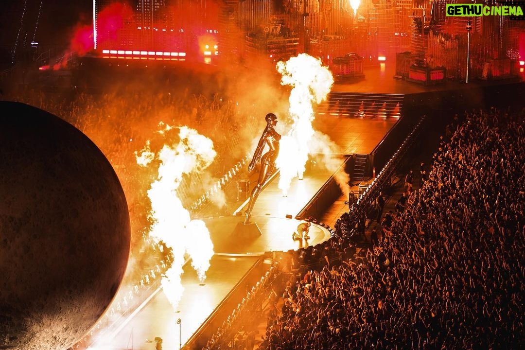 The Weeknd Instagram - madrid was on fire. all of spain could hear your roar. next is BARCELONA ðŸŽ