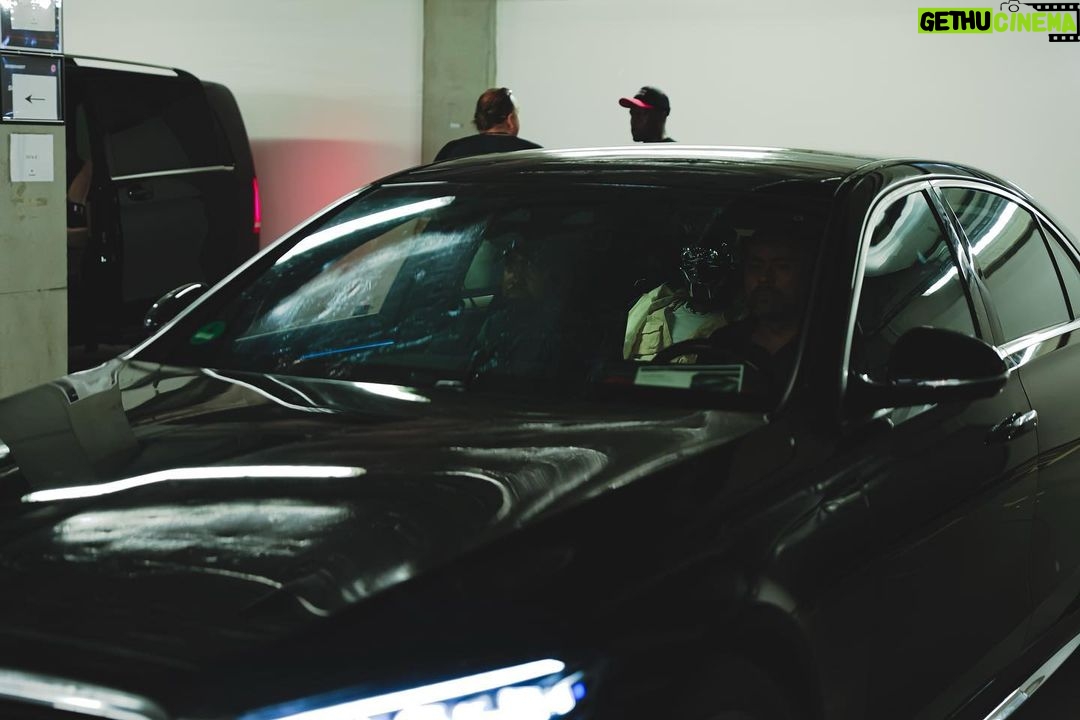 The Weeknd - 1.7 Million Likes - what did you do to me?