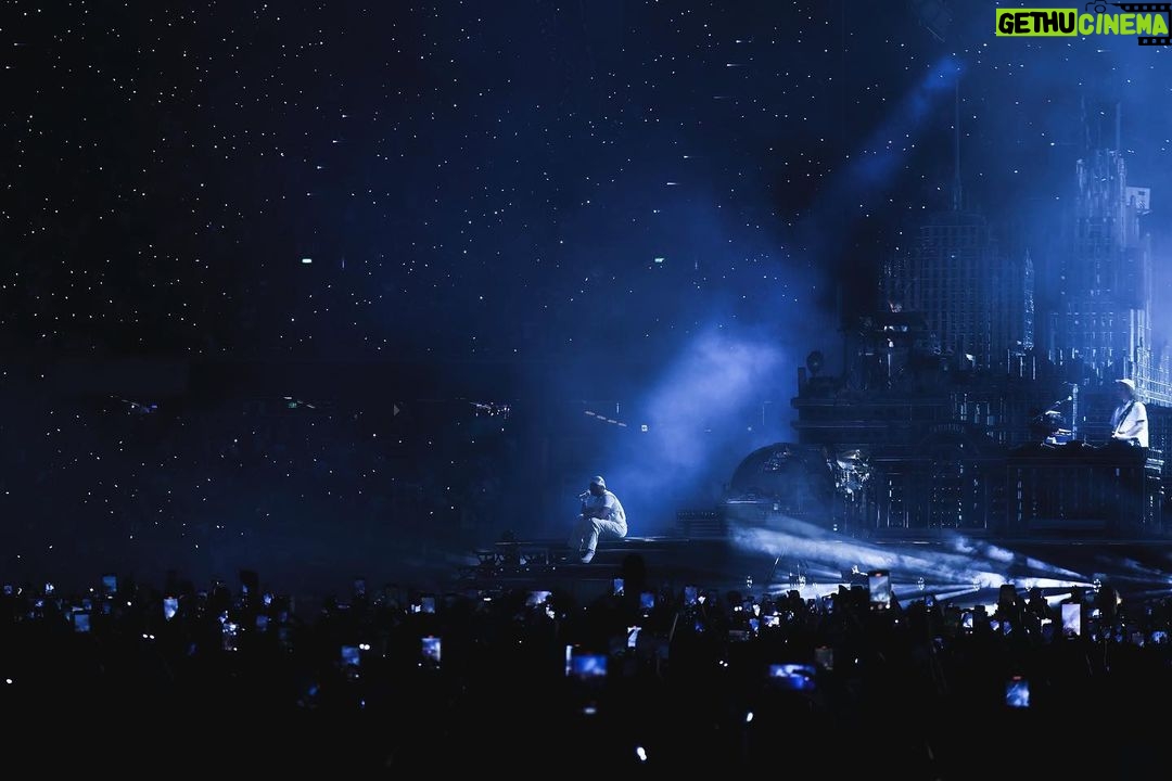 The Weeknd Instagram - London part 2 tonight …