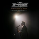 Tiago Bettencourt Instagram - Aqui fica a capa do volume 1 do meu novo álbum que sai já esta sexta feira ⚡️. Quem quiser pode já fazer pre save no @spotifyportugal ou @applemusic , link na bio. A misteriosa fotografia é do @ferreirasebas 🔥 Coliseu dos Recreios