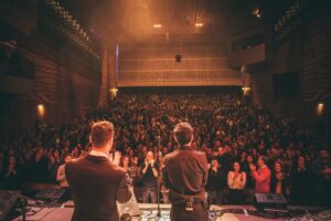 Tiago Bettencourt Instagram - Mais umas fotografias do amigo @arlindocamachophoto sobre o nosso belo concerto na @casadamusicaporto. Amanhã temos coliseu 💪🏼💪🏼💪🏼

@sony.portugal 
@everythingisnewpt