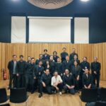 Tiago Bettencourt Instagram - Obrigado Marinha Grande por me terem acolhido neste dia tão especial, acompanhado pela vossa Orquestra Juvenil. Obrigado ao @pedro.carvalho.violino pelos arranjos, ao maestro Ricardo Santos e a toda a orquestra pela dedicação. Foi uma bonita noite e o melhor principio para esta tour tão portuguesa. Um abraço! ⚘️ (não é um cravo mas vamos fingir que sim)