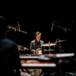 Tiago Bettencourt Instagram - Terceiro agradecimento: à minha super banda, com quem tenho a sorte de subir aos palcos por este país fora e com quem espero continuar a tocar e a crescer, durante muitos mais anos. O @joao_lencastre , @prl_b , @joao.n.bernardo e @joao.hasselberg . Quem já ouviu sabe que é a melhor banda do mundo 🔥 📸@ferreirasebas Coliseu dos Recreios