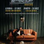Tiago Bettencourt Instagram - Então cá vamos nós outra vez: Em ambiente de fim de festa vou acabar este ano de celebração com dois espectáculos bastante diferentes em Lisboa e no Porto. Não sei explicar bem o que vai ser, só sei dizer que será bastante diferente de tudo o que já fiz. Espero que se juntem a nós nestas noites que graças a todos vocês são já uma tradição natalícia, facto que vos agradeço, a cada ano que passa, do fundo do coração. Desta vez... mais uma vez, prometo um espectáculo único... 💫 Bilhetes na bio, stories, sites e locais habituais. Obrigado @sonymusicpt @everythingisnewpt, @metronomo_mgmt, @radiocomercial Fotografia do @omartim idealizada pelo @cavaliersoffun e por mim e pela @mariaavillez, mais uma vez na @thehouseofhopeandreams, vestido pela @mister.man1972