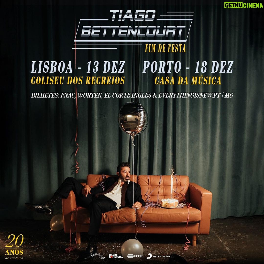 Tiago Bettencourt Instagram - Depois da festa, o fim. O culminar da celebração dos 20 anos de carreira de @tiagobettencourt acontece em dezembro, no dia 13 no @coliseudosrecreios e no dia 18 na @casadamusicaporto. 🎫 Os bilhetes já estão à venda no link da bio e nos locais habituais (FNAC, Worten, El Corte Inglés e bilheteiras do Coliseu dos Recreios e Casa da Música) #EverythingIsNew #EverythingIsNewPT #TiagoBettencourt #ColiseuLisboa #CasaMusica #VisitPortugal #VisitLisboa #visitporto