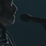 Tiago Bettencourt Instagram - Só para avisar que já estou no TikTok. Não com danças, para grande desilusão de muitos fãs imagino eu, mas com música e letras que é o que domino neste momento. Vídeos curtos mas intensos como manda o 'attention span' do homo sapiens em 2023. Por agora é isto, futuramente não sei o que poderá ser... Espreitem. 🫣 Coliseu dos Recreios