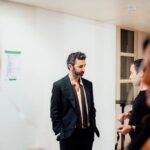 Tiago Bettencourt Instagram - Amigos, hoje sai finalmente para as lojas e plataformas digitais o meu disco de celebração de 20 anos de carreira que reúne uma selecção cuidada e abrangente de canções que achei que pudessem simbolizar, ainda que resumidamente, esta data. O disco leva a recordação de uma noite muito especial no @coliseudosrecreios a 22 de Dezembro de 2022. Obrigado antes de mais ao público maravilhoso que em vésperas de Natal marcou presença neste concerto fazendo esta aventura valer a pena. Obrigado à @orquestraclassicadocentro_occ por ter aceite este desafio, à minha querida banda, à @mariana.norton e @claudiapascoal pela mágica participação, a toda a equipe de som, luzes e imagem que tornou tudo isto possível. @everythingisnewpt @radiocomercial As fotografias do post e da capa do álbum são do @ferreirasebas 🔥 Coliseu dos Recreios