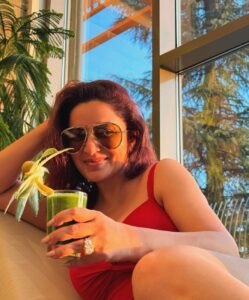 Tisca Chopra Instagram - The last sunset of 2023.. Wishing y’all joy peace, health and a head full of dreams .. #everydayslay @tajtheogresort 📸 @theevashishtlifeee Taj Theog Resort & Spa, Shimla