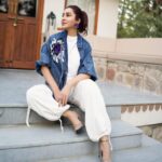 Tisca Chopra Instagram - Mountain girl forever .. and of course the heels come off .. In @dhruvkapoor @oliviadar 📸 @manualpixels Ideation @emm_i_2 #everydayslay