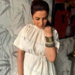 Tisca Chopra Instagram – Felt cute .. 

In my perennial go-tos 
Dress: @stylemati 
Earrings @curatedcuriosities_ 
Stack @sachdeva.ritika 
Shades @chanelofficial 
Sandals @gucci 
Bag @zara 

#ootd #everyday #casual #comfy #chic #cool #tropical #boho