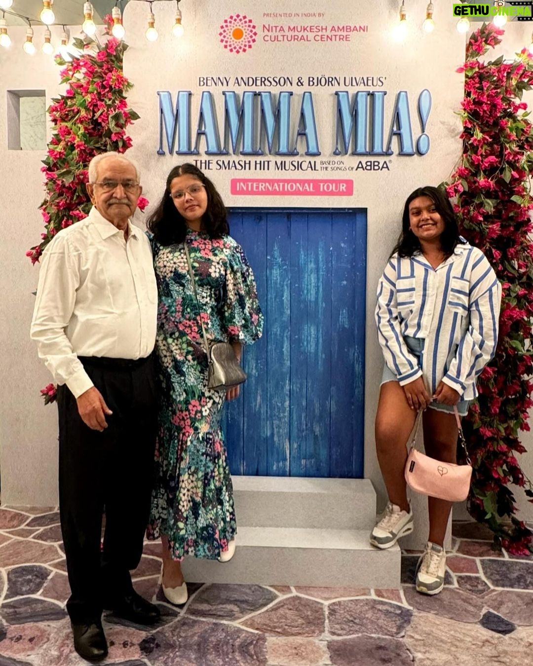 Tisca Chopra Instagram - Voulez-vous? Beaucoup, oui !! You had to be there to feel the electric energy, the whole auditorium was on their feet, dancing and clapping @abba songs at the #MamaMia premiere (check stories for videos) I had seen #MamaMia on Broadway but it was another level of fun to watch it with the little Ms and her bestie And of course my dad .. who was seeing it for the first time ♥️ #NitaAmbani ma’am you gave us @nmacc.india and have brought such joie de vivre to the Mumbai cultural scene .. a giant thank you to you and your team!! Styled by @stylemuze 👗 @vidhiwadhwani_label 👜 @okhtein 👡 @gianvitorossi #mamamia #nmacc #music #abba #dancingqueen #art #culture #show #mumbai Nita Mukesh Ambani Cultural Centre