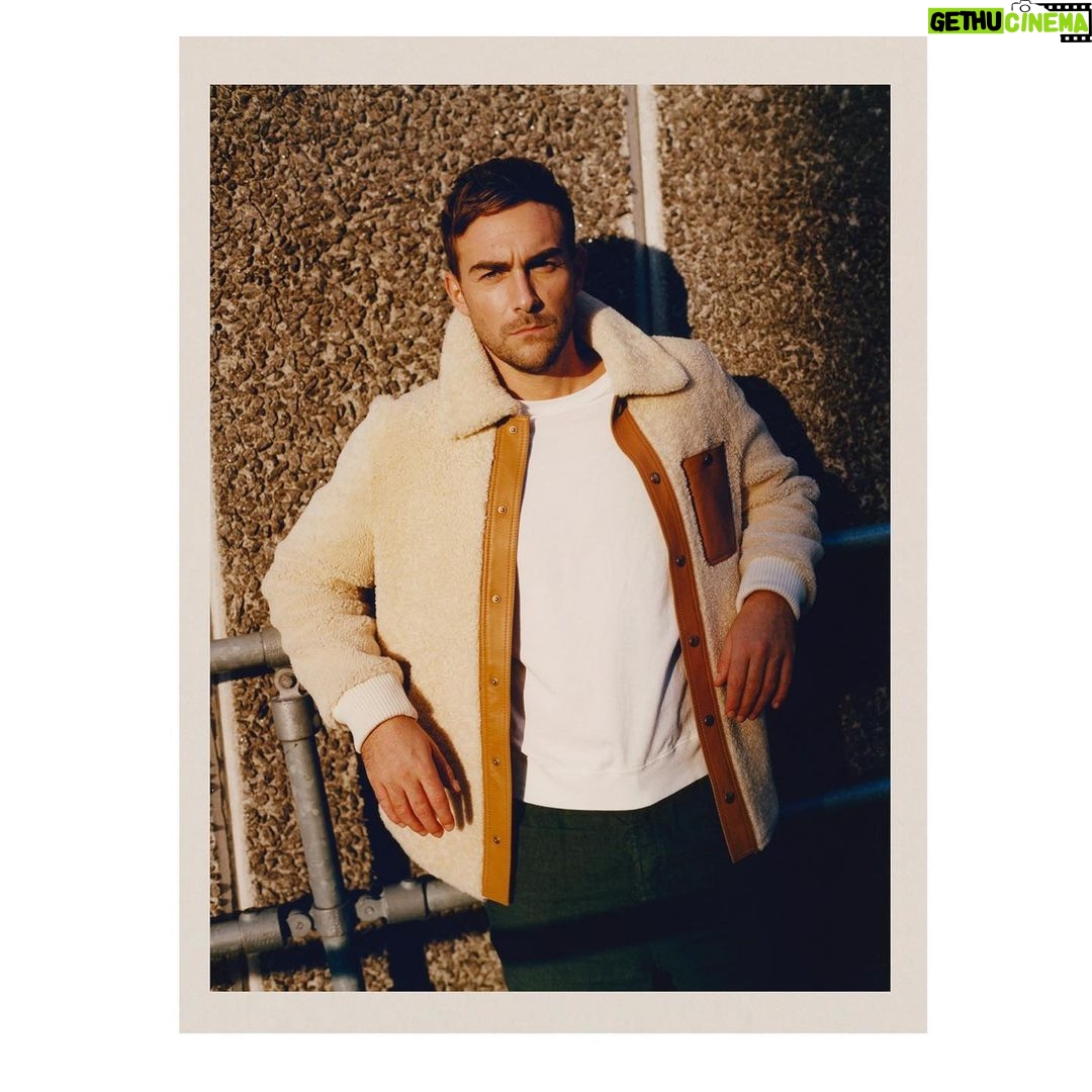 Tom Austen - 51.9K Likes - THE LATERALS
Winter 20 Issue
Coming November
@thelaterals
Photographs by: @elliotjameskennedy
Styling by: @rosefordestudio
Grooming by: @carlosferraz_
Photo Assistant: @joehartphoto
Fashion Assistant: Shannon Clayton
Special thanks: @corinthialondon
The Laterals Editor: @bryankjins
The Laterals Creative Director: @mlvncky
Interview by: @heypyeh
#InterestByIdentities