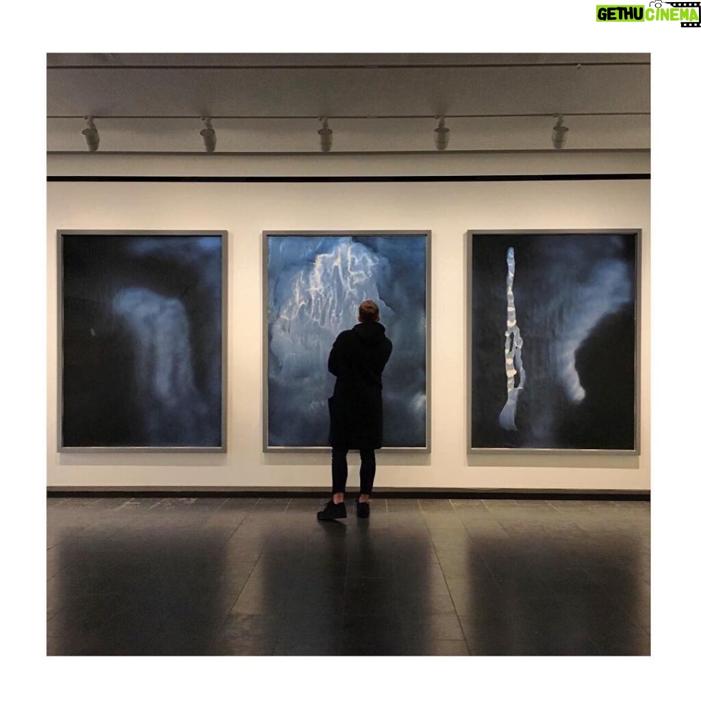 Tom Austen Instagram - I love it- What is it? Kunst Louisiana Museum of Modern Art