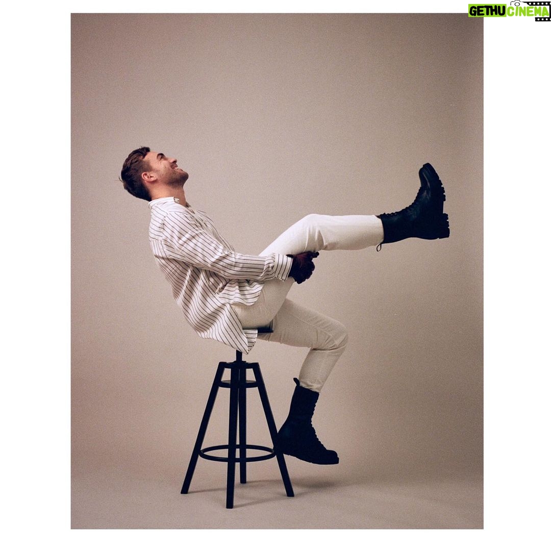 Tom Austen - 44.4K Likes - 1883 MAGAZINE OUT NOW
@1883magazine #RISQUÉissue
interview by @malvika_padin26
photography @paulperelka
styling @ian_luka
grooming @charley.mcewen at @afrankagency
location @wolfandbadgerstudios