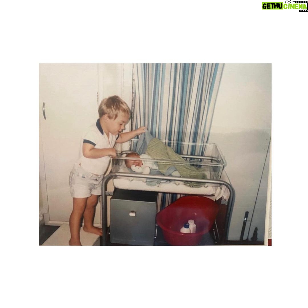 Tom Austen - 32.1K Likes - 30 years ago today my life was ruined.
Happy Birthday @cecarter101
