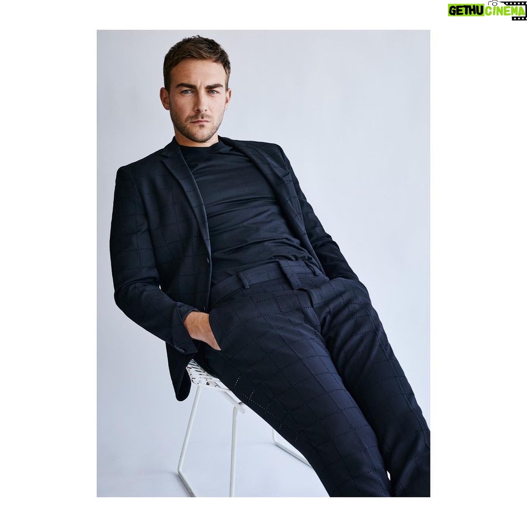 Tom Austen - 46.9K Likes - GLASS MAGAZINE
@theglassmagazine
@nickthompsonstudio
@rosefordestudio
@carlosferraz_
@brunellocucinelli_brand