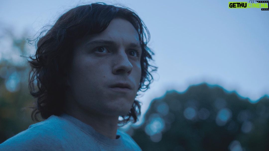 Tom Holland Instagram - Episode 7 of the CROWDED ROOM is out now.
