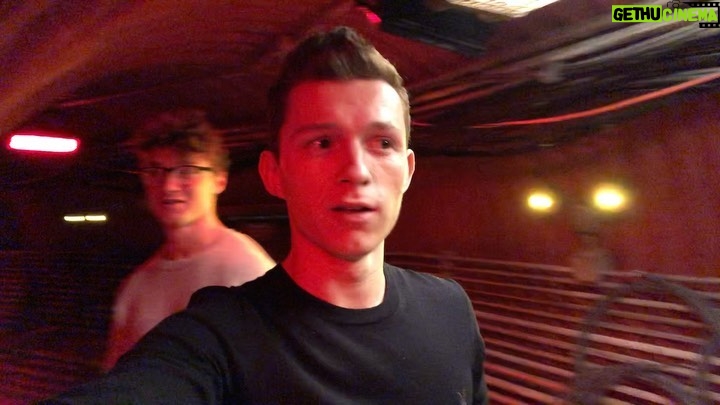 Tom Holland Instagram - Sorry @markruffalo for ruining your Interveiw. I’m not too sure why we were doing but please enjoy!