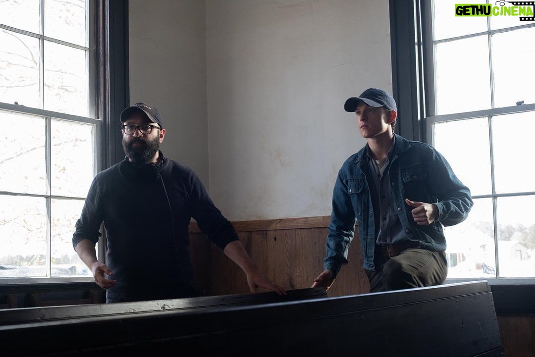 Tom Holland Instagram - Working with this guy was an absolute pleasure. The Devil All The Time was a huge step for me to take and I can’t imagine anyone better to do it with. The 16th of September this film is yours on @netflix so let me know what you think and enjoy!