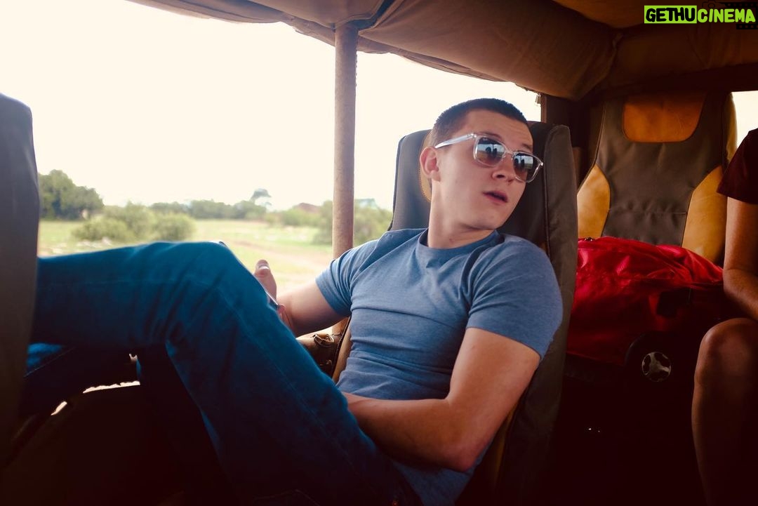 Tom Holland Instagram - Just making sure you guys get all the angles 😏😂
