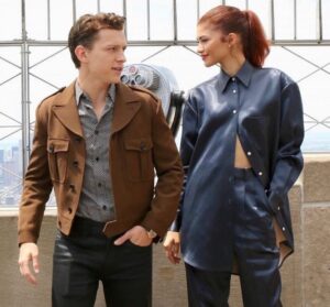 Tom Holland Instagram - The birthday girl! 🥳 hope you’re having an amazing day.