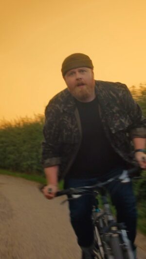 Tom Walker Instagram - Just gliding down the lanes singing my heart out as you do...