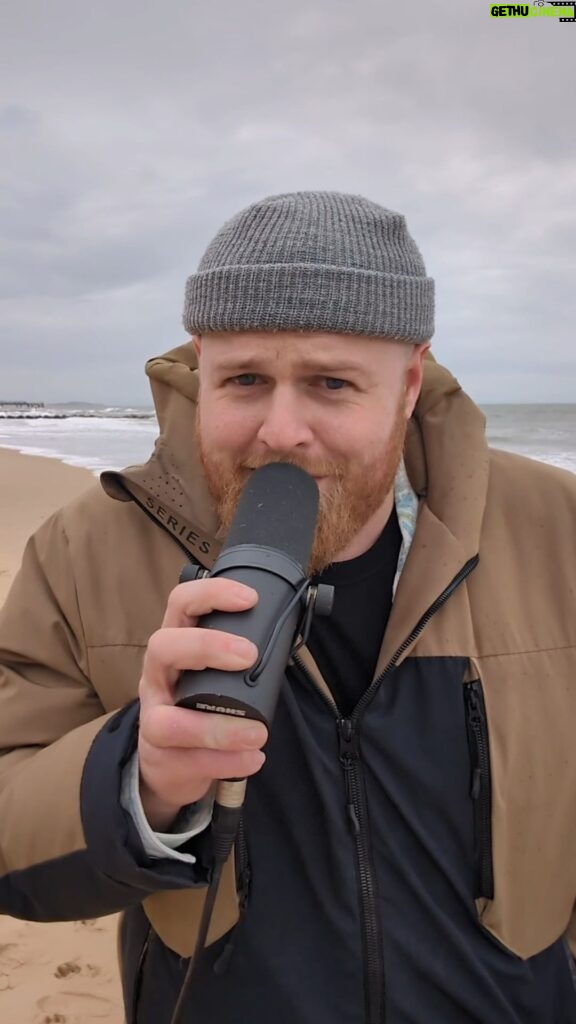 Tom Walker Instagram - Loving life on tour! But the weather hasn't really been on side. So another day of "songs in a ski coat" live from Bournemouth beach 😂