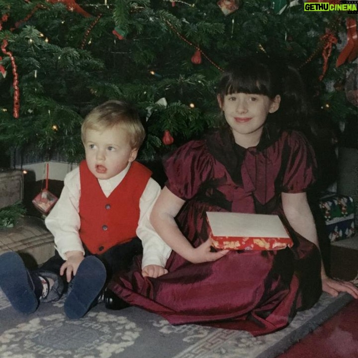 Tom Walker Instagram - Merry Christmas everyone!!!! Hope you’re all having a wonderful day with family, friends and loved ones! Here’s a couple of my favourite pics of me and my family enjoying Christmas over the years. Happy holidays!!! 😘😘